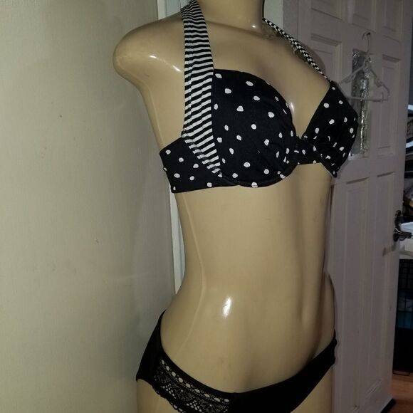 Laundry by Shelli Segal Bikini Bottoms & Tommy bahama top - Picture 4 of 14